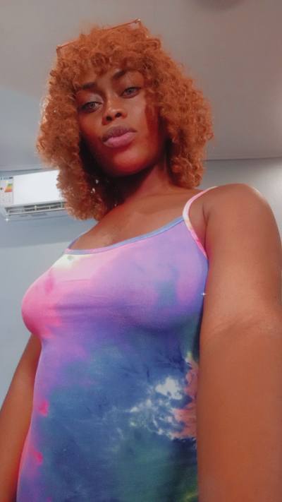 Helene 28 years Libreville  Gabon