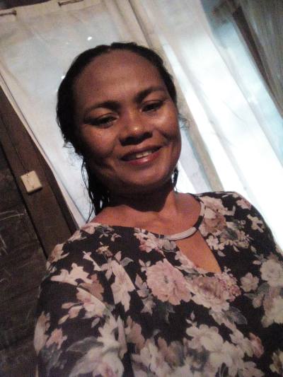 Diane 39 ans Antalaha  Madagascar