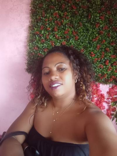 Angelita 38 ans Sambava  Madagascar