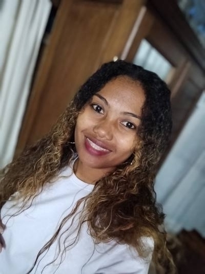 Annie 27 ans Toamasina  Madagascar