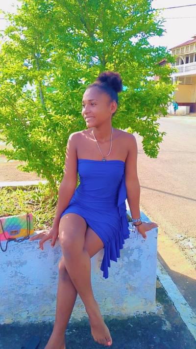 Rosina 24 ans Nosy Be  Madagascar