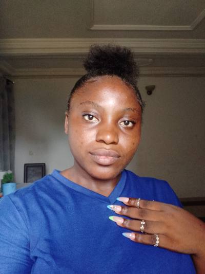 Rencontre Femme, Nelly, 27 Ans, Cameroun, 158cm Et 60kg