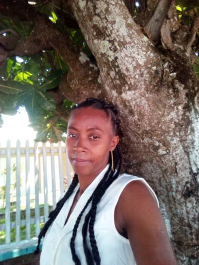 Genevienne 39 ans Sambava Madagascar