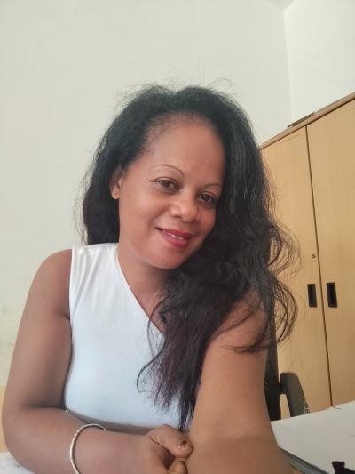 Marainah 46 ans Nosybe Madagascar