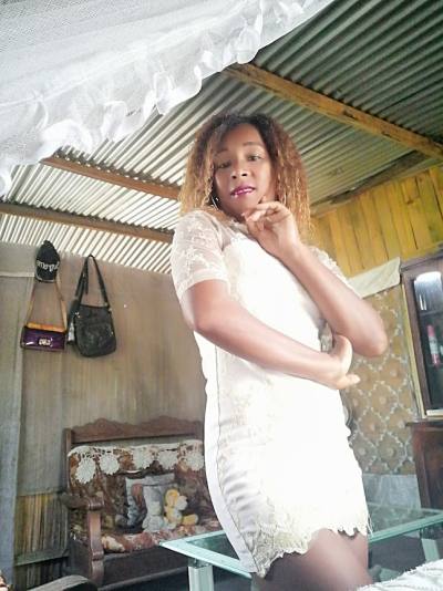 Francina 31 ans Toamasina Madagascar