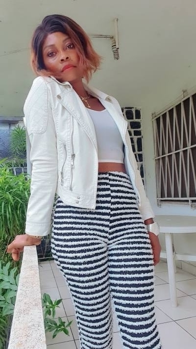 Lisa 39 ans Douala  Cameroun