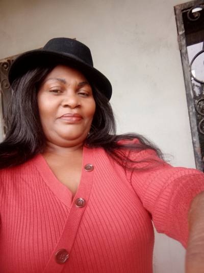 Angele 49 ans Yaounde  Cameroun