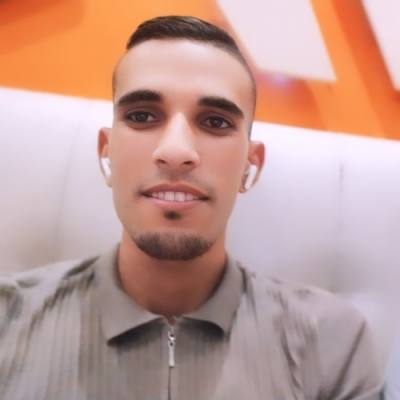 Simo 27 ans Rabat  Maroc