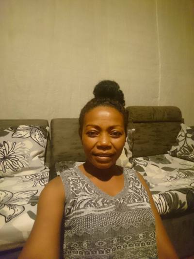 Melanie 44 ans Toamasina Madagascar