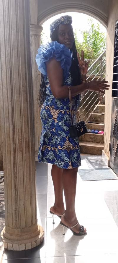 Christelle 36 Jahre Douala  Cameroun