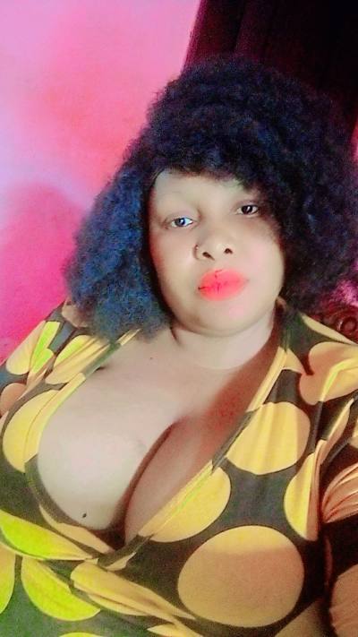 Olive 36 ans Yaoundé  Cameroun