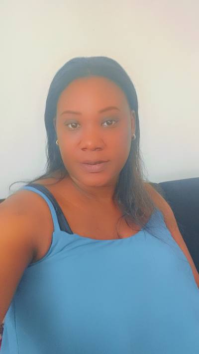 Carine 43 ans Yaoundé  Cameroun