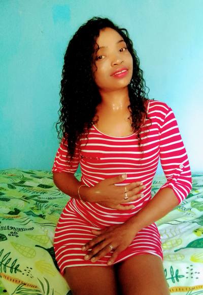 Nicole 35 ans Tamatave  Madagascar