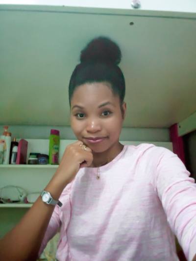 Rasoanirina 25 ans Tamatave Madagascar