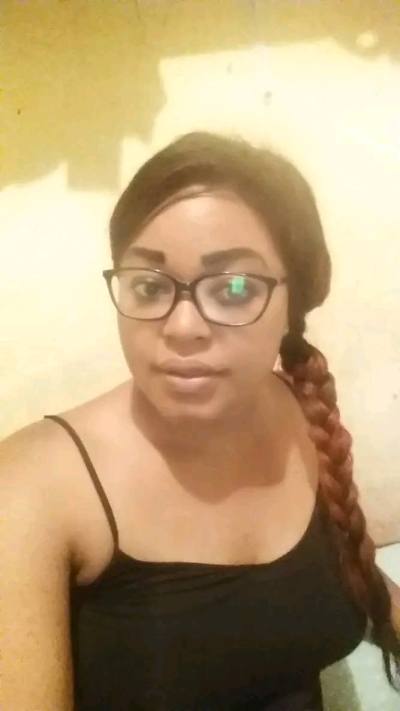 Marcelle 35 ans Yaoundé 1 Cameroun