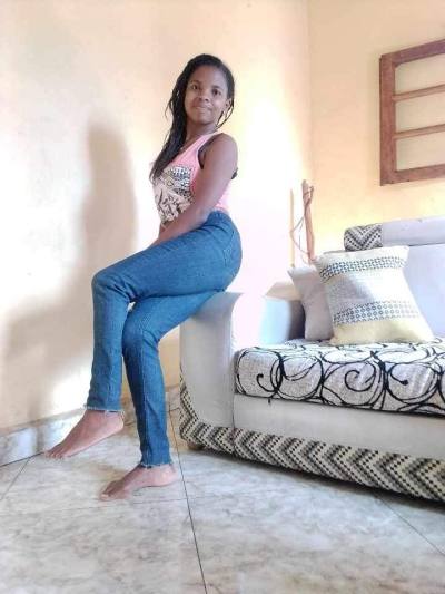 Laurette 31 ans  Madagascar