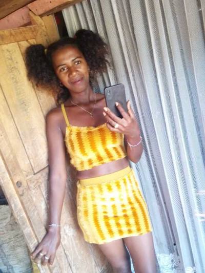 Filosienne 32 ans Sambava  Madagascar