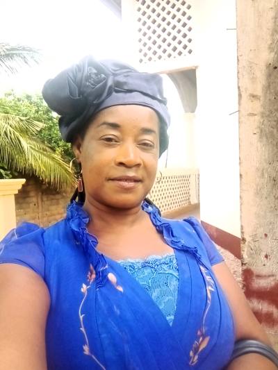 Edwige 44 ans Yaoundé Cameroun