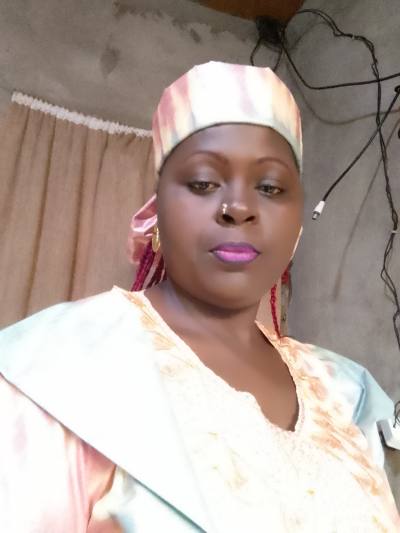 Aimee 39 ans Yaoundé  Cameroun