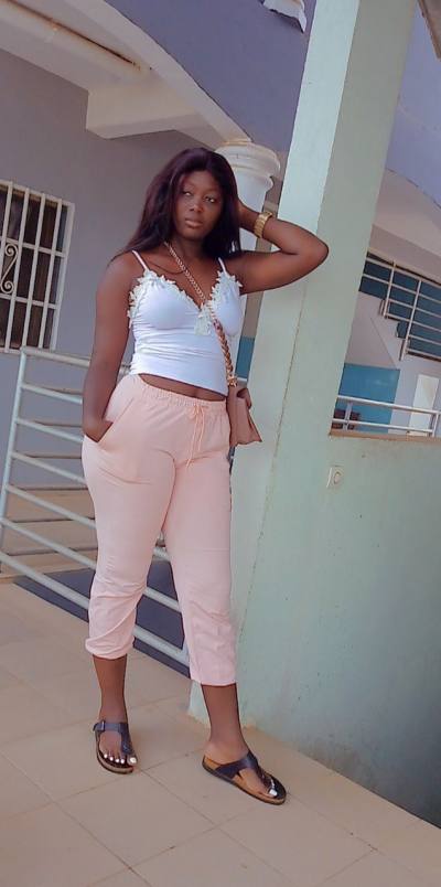 Anastasie 36 ans Yaoundé  Cameroun