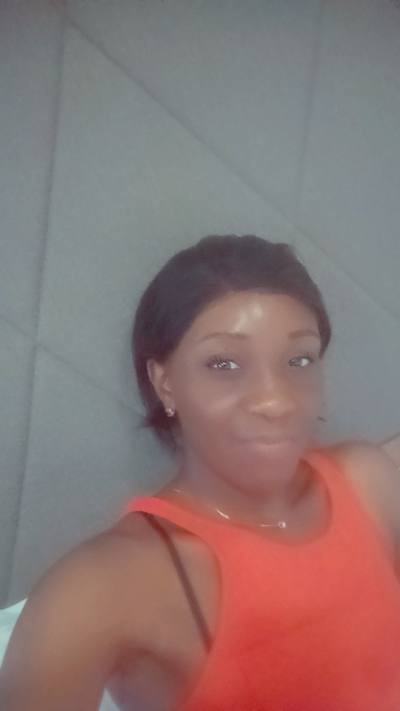 Andrée 34 ans Yaoundé  Cameroun