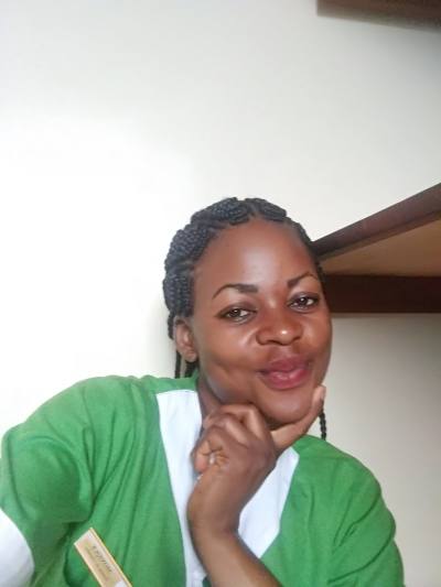 Monique 32 ans Yaoundé Cameroun