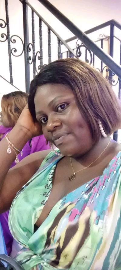 Aurelie 39 ans Yaoundé  Cameroun