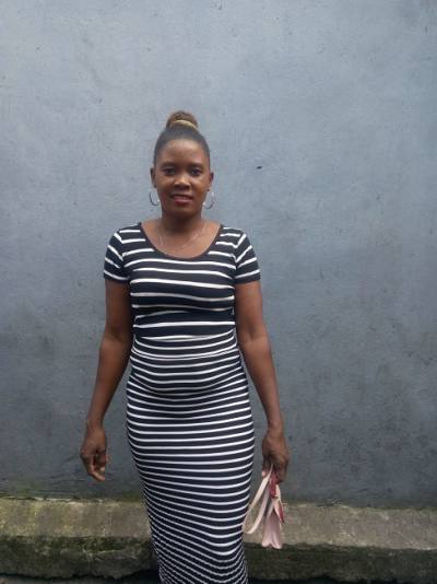 Lucienne 37 ans Toamasina Madagascar