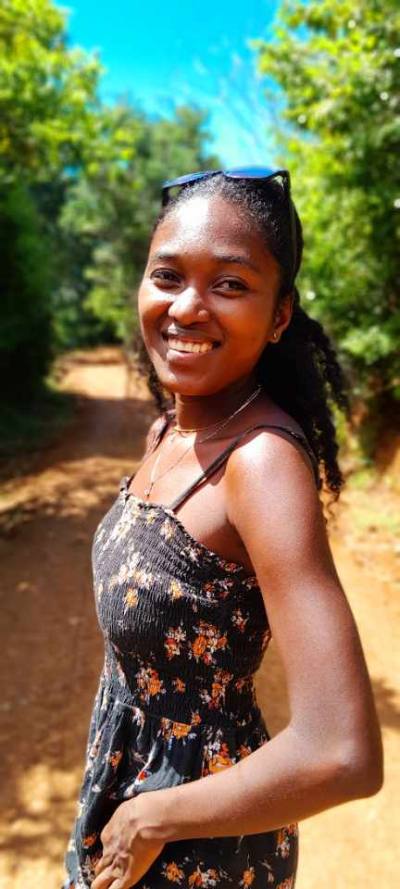 Irinah 22 ans Fianaratsoa Madagascar