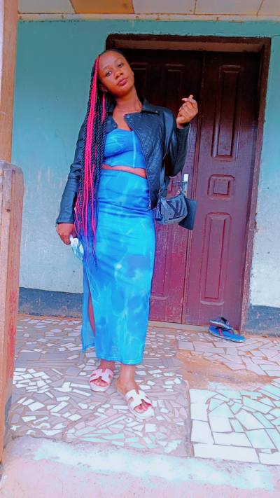 Estelle 26 years Yaoundé Cameroon