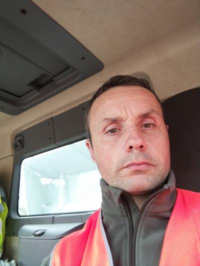 Gaëtan 39 ans Ussel  France