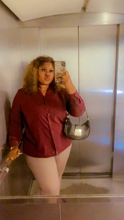 Esther 23 Jahre Douala  Cameroun