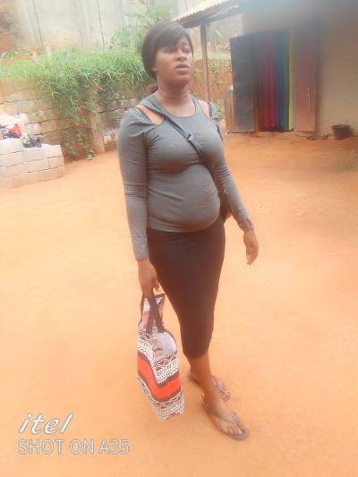 Rencontre Femme Bernadette 35 Ans Cameroun 165cm Et 75kg