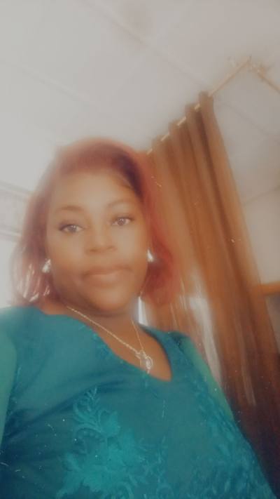 Odile 34 ans Beti  Cameroun