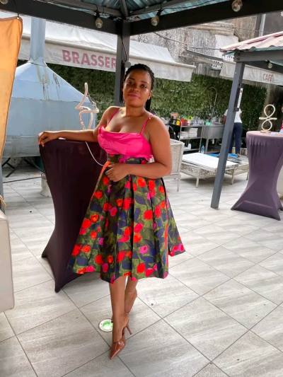 Seraphine 32 ans Yaoundé  Cameroun