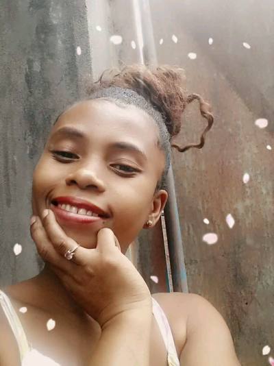 Aurelie 30 ans Toamasina 501 Madagascar