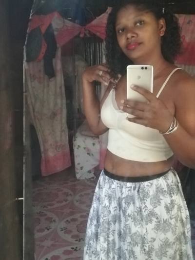 Stephanila 28 ans  Madagascar