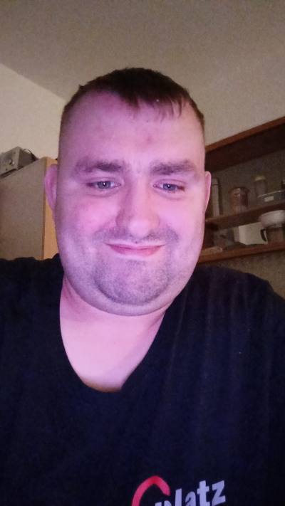 Kevin 28 ans Zehdenick  Allemagne