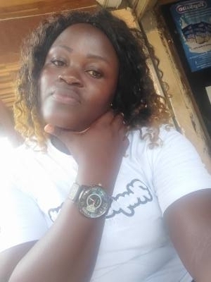 Larissa 34 years Yaoundé Cameroon