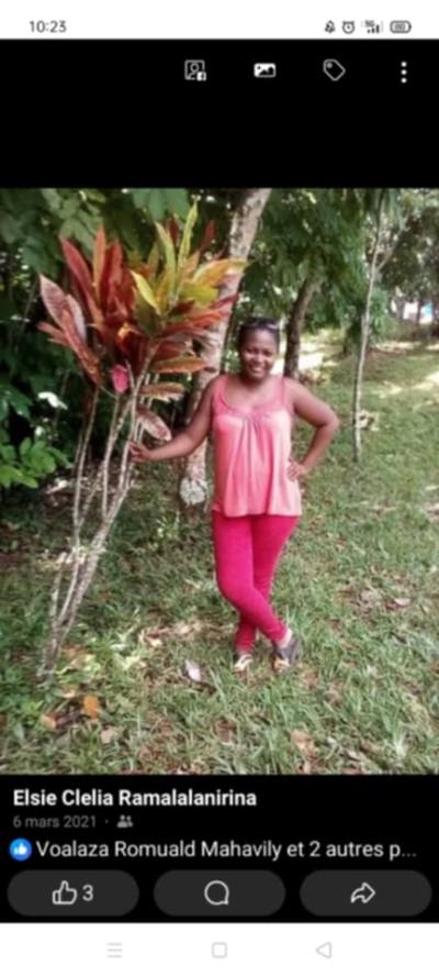 Elsie 41 ans Toamasina Madagascar