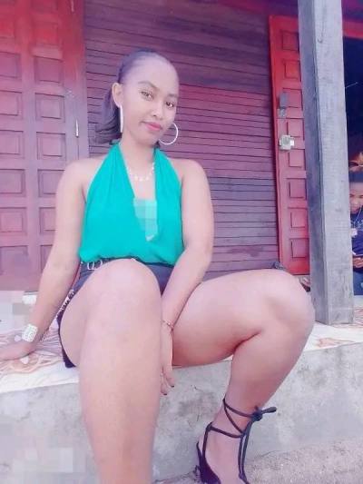 Bridjette 28 ans Sambava  Madagascar