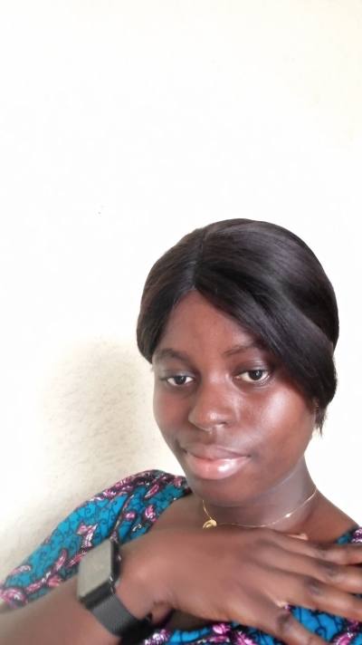 Michelle 24 years Yopougon Ivory Coast