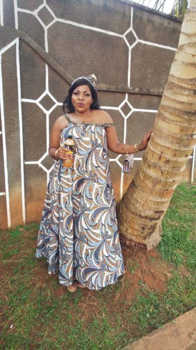 Graciella 39 years Awae Cameroon