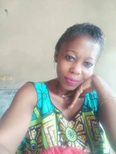 Pécresse 44 ans Bertoua Cameroun