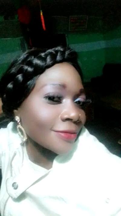 Florence 42 ans Ras Cameroun