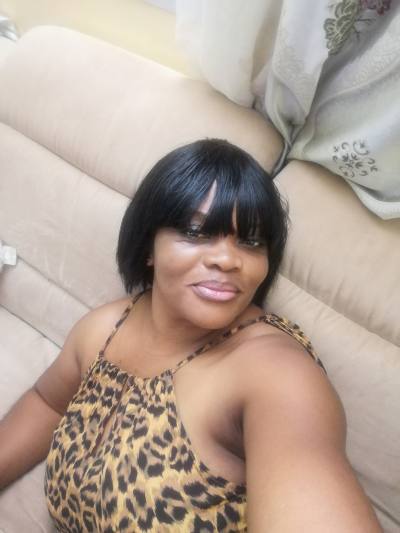 Manuela 37 ans Yaoundé  Cameroun