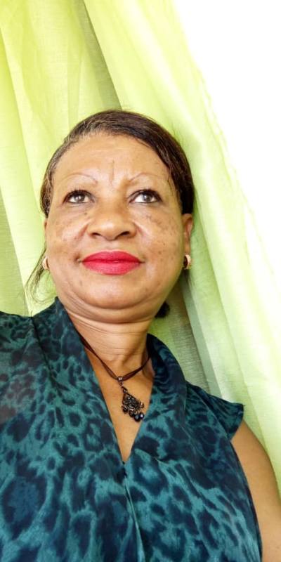 Ernestine 54 ans Yaoundé5 Cameroun