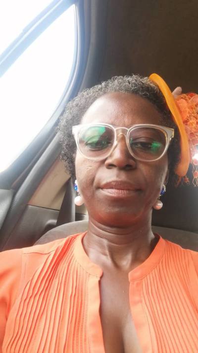 Adèle 46 ans Centre  Cameroun