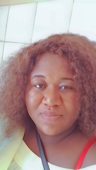 Angeline 32 Jahre Yaoundé5 Kamerun