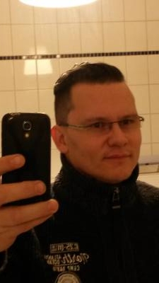 Stephan 47 ans Zahna Allemagne